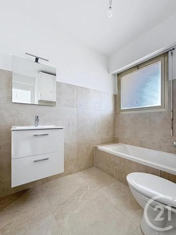 Appartement F3 à vendre  3 pièces - 80 m 2   CANNES  - 06