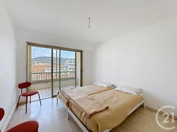 Appartement F3 à vendre  3 pièces - 80 m 2   CANNES  - 06