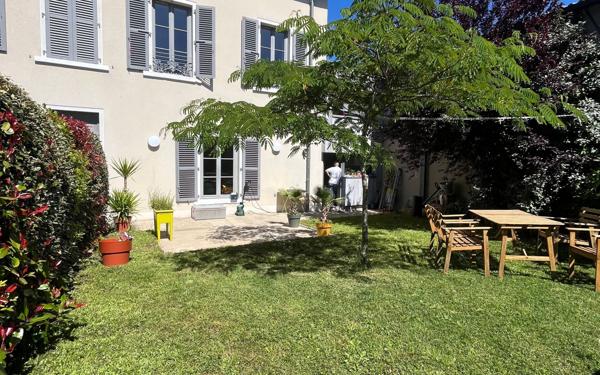 Maison à louer    5 pièces •  Caluire-et-Cuire