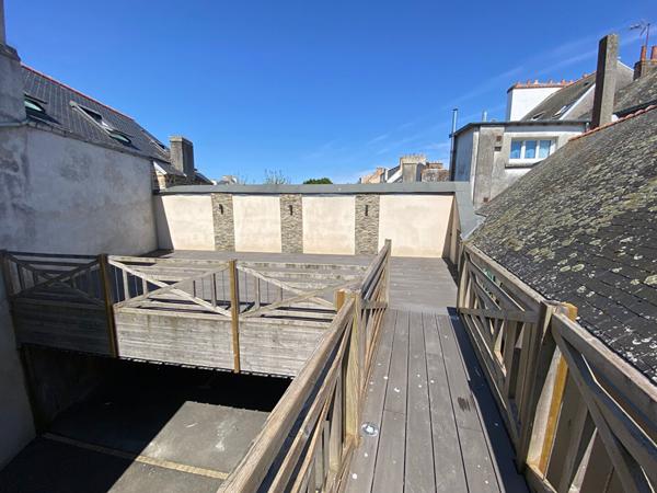 Concarneau appartement de 111 m² en hyper centre avec ascenseur terrasse et parking privé