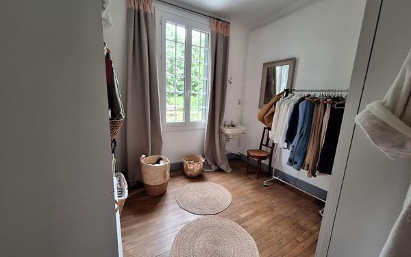 Maison à vendre    6 pièces • 142,09 m2 Néris-les-Bains