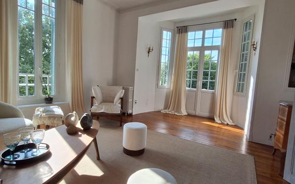 Maison à vendre    6 pièces • 142,09 m2 Néris-les-Bains