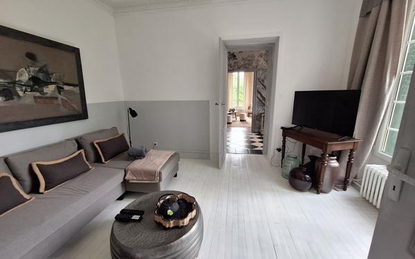 Maison à vendre    6 pièces • 142,09 m2 Néris-les-Bains