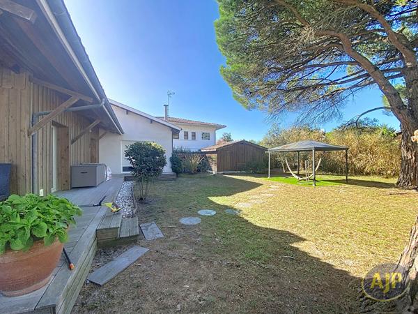 Biens de prestige à vendre Gujan Mestras : maison 2 000€ - AJP Immobilier Arcachon