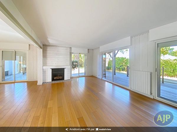 Biens de prestige à vendre Gujan Mestras : maison 2 000€ - AJP Immobilier Arcachon