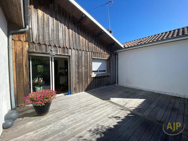 Biens de prestige à vendre Gujan Mestras : maison 2 000€ - AJP Immobilier Arcachon