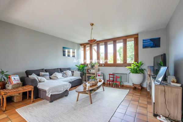 Vente                                                      Maison
                        
                     5 pièces                      120 m2                     à Sucy-en-Brie