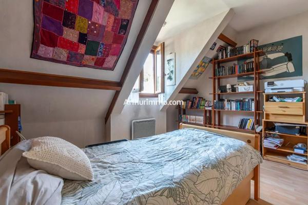 Vente                                                      Maison
                        
                     5 pièces                      120 m2                     à Sucy-en-Brie