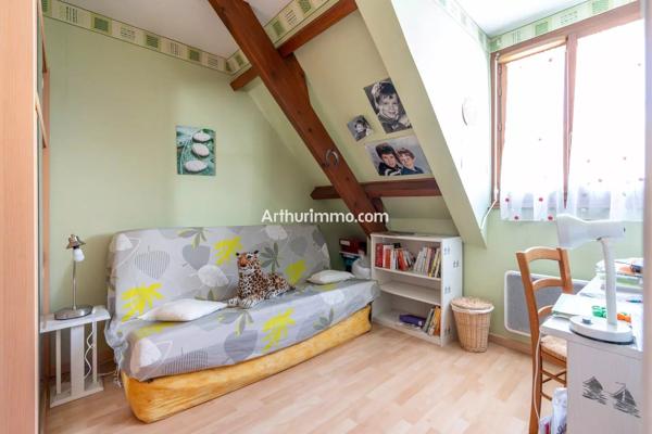 Vente                                                      Maison
                        
                     5 pièces                      120 m2                     à Sucy-en-Brie