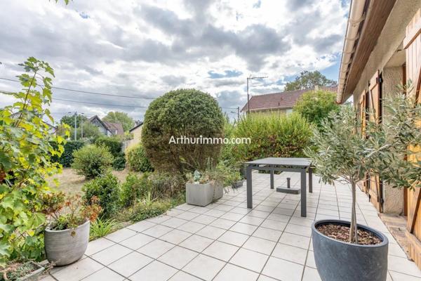 Vente                                                      Maison
                        
                     5 pièces                      120 m2                     à Sucy-en-Brie