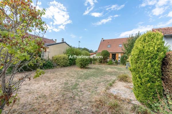 Vente                                                      Maison
                        
                     5 pièces                      120 m2                     à Sucy-en-Brie