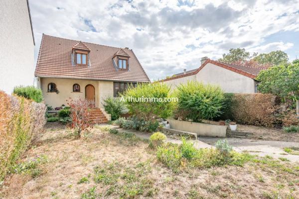 Vente                                                      Maison
                        
                     5 pièces                      120 m2                     à Sucy-en-Brie