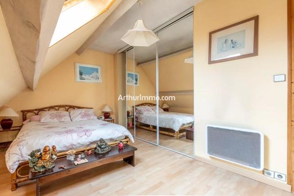 Vente                                                      Maison
                        
                     5 pièces                      120 m2                     à Sucy-en-Brie