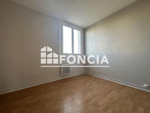 Location Appartement 2 pièces 36.12 m² - 15-21 RUE DU DOCTEUR CALMETTE La Rochelle 17000