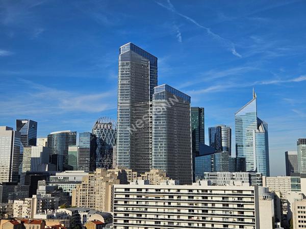 Puteaux : Dernier étage Terrasse, Appartement 3 /4 Pièces de 94 m² avec cave et Parking
