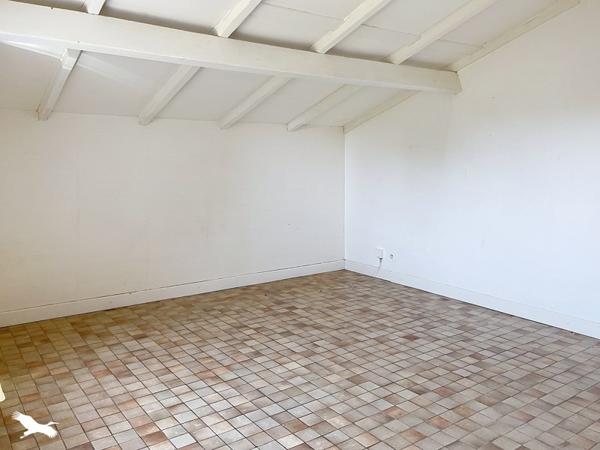 Maison à vendre 835 000 € Puy-l'Évêque 40 p 600 m² DPE D