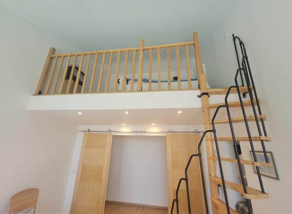 BASTIDE  Rénovée - 190 m²  4 Chambres - terrain clos et arboré de 600 m² avec belle Piscine 