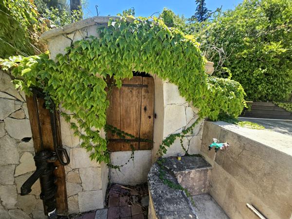 BASTIDE  Rénovée - 190 m²  4 Chambres - terrain clos et arboré de 600 m² avec belle Piscine 