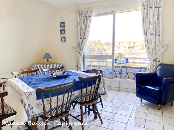 À Vendre – Appartement Meublé avec Vue Dégagée – Houlgate