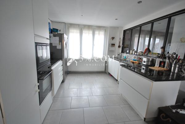 Maison 4 pièces 95 m2 Stationnement comines (59560)