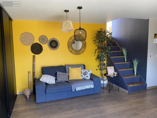 Maison à vendre à Ploëzal dans les Côtes-d'Armor (22260), ref : 22079-842