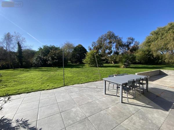 Maison à vendre à Ploëzal dans les Côtes-d'Armor (22260), ref : 22079-842