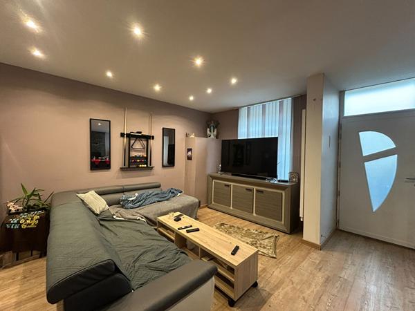 Maison de ville de 7 pièces à vendre à Noyen sur Sarthe