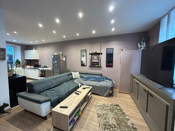 Maison de ville de 7 pièces à vendre à Noyen sur Sarthe