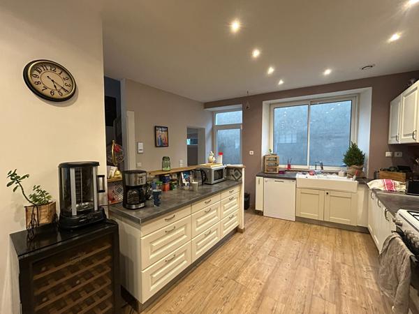 Maison de ville de 7 pièces à vendre à Noyen sur Sarthe