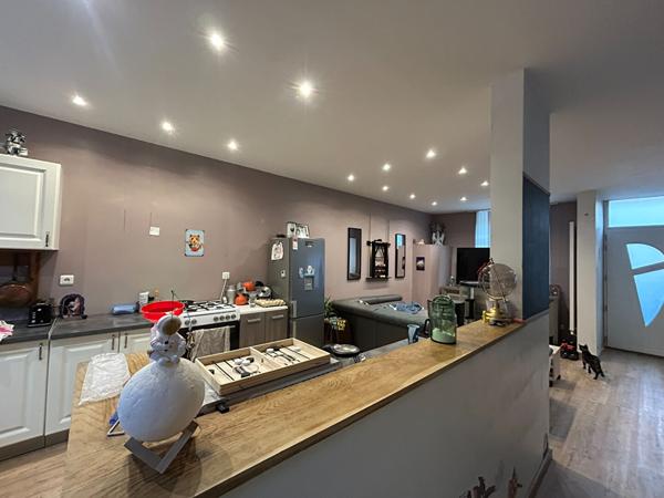 Maison de ville de 7 pièces à vendre à Noyen sur Sarthe