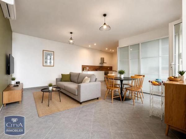 Appartement à louer 3 pièces 65.08m² Nîmes (30900)
