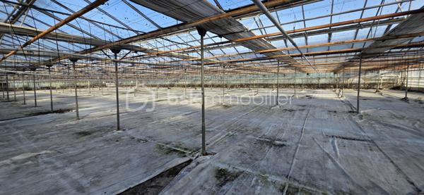 Terrain de 17 382 m²