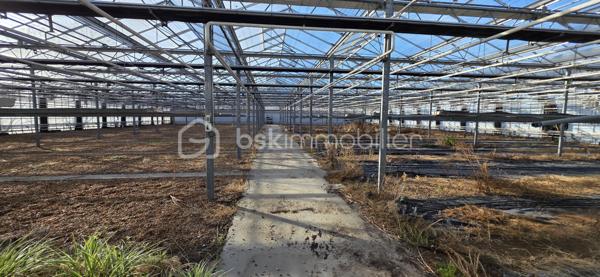 Terrain de 17 382 m²