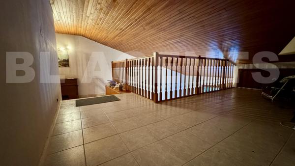 maison/villa 7 pièce(s) 231 m2