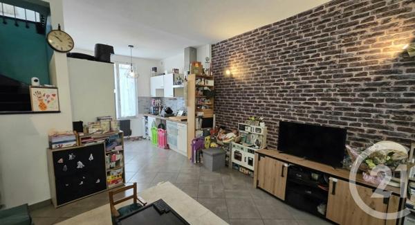 Maison à vendre  5 pièces - 102 m 2   PONT STE MAXENCE  - 60