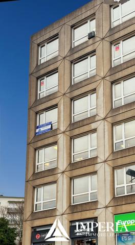 Saint-Pierre-des-Corps (37700) BUREAUX GARE TGV