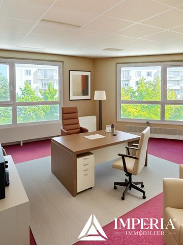 Saint-Pierre-des-Corps (37700) BUREAUX GARE TGV