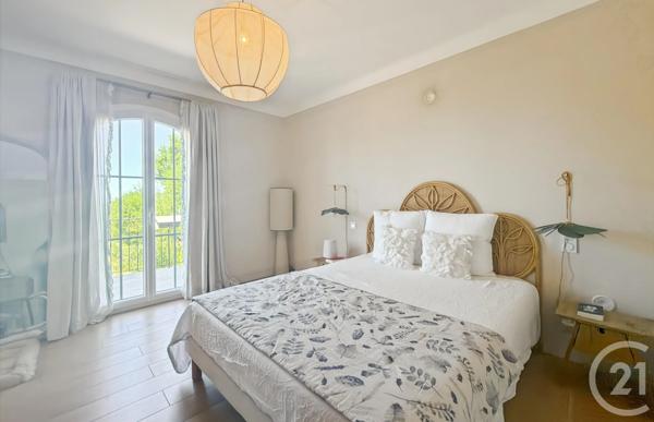 Appartement T3 à vendre  3 pièces - 121,35 m 2   CALVI  - 202