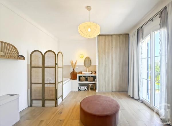 Appartement T3 à vendre  3 pièces - 121,35 m 2   CALVI  - 202
