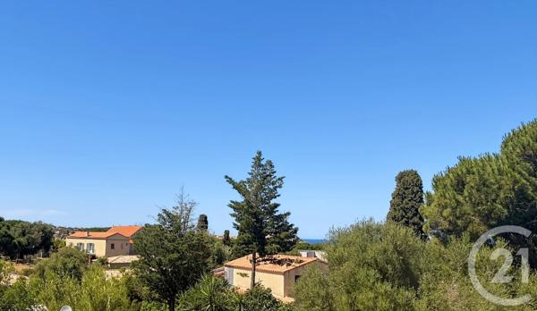 Appartement T3 à vendre  3 pièces - 121,35 m 2   CALVI  - 202