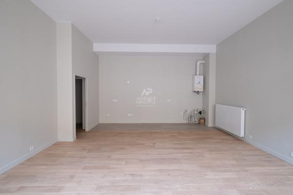 Versailles Notre Dame - Maison 4 piéces 103m² au sol avec terrasse et balcon 1 040 000 € **  - Référence  28419