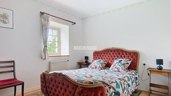 Manoir du XIVe siècle avec dépendances, gîte et 8,5 hectares de terrain Propriété de prestige entre mer et campagne