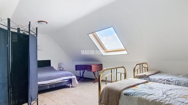 Manoir du XIVe siècle avec dépendances, gîte et 8,5 hectares de terrain Propriété de prestige entre mer et campagne
