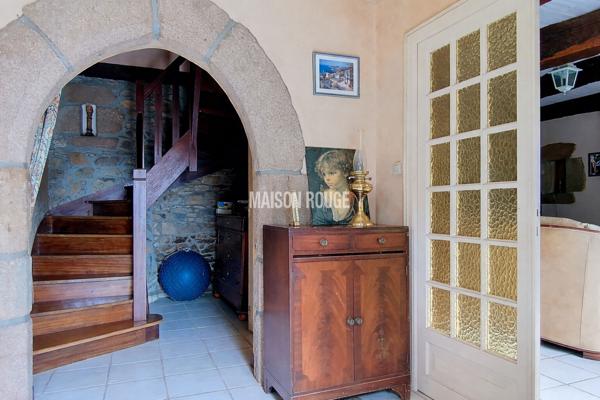 Manoir du XIVe siècle avec dépendances, gîte et 8,5 hectares de terrain Propriété de prestige entre mer et campagne