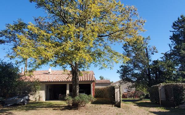 Terrain à vendre    Laurac-en-Vivarais