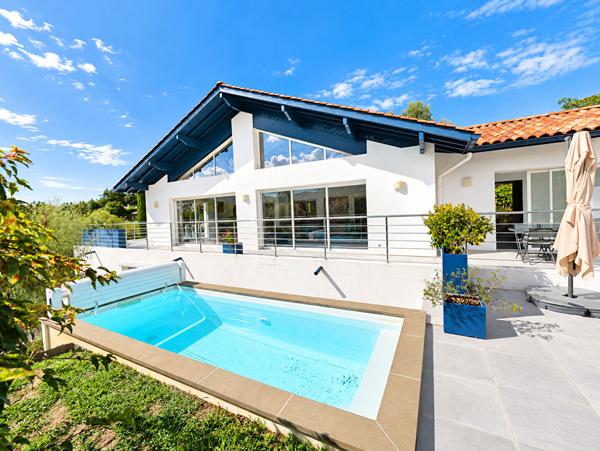 Maison Urrugne 8 pièce(s) 295 m2