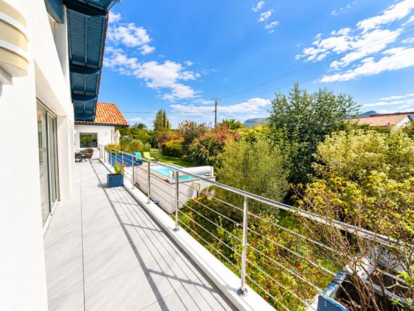 Maison Urrugne 8 pièce(s) 295 m2