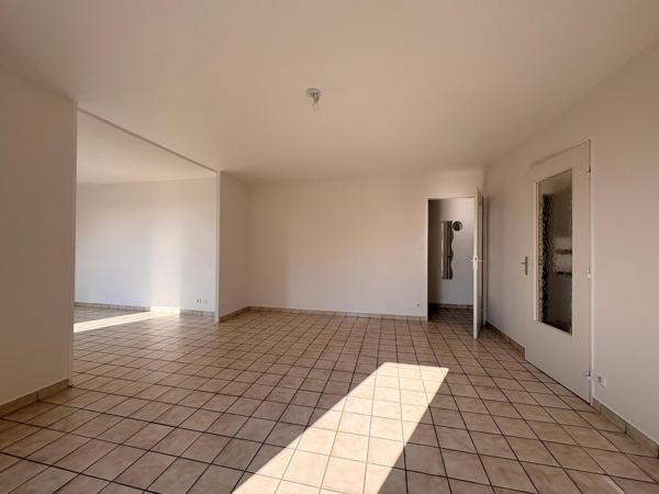 Appartement 2 pièces de 74 m² à Aubenas
