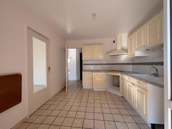 Appartement 2 pièces de 74 m² à Aubenas