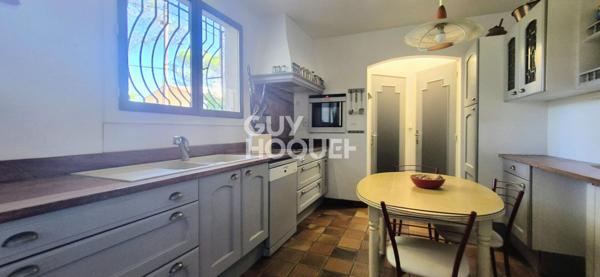 Maison Bouc Bel Air 7 pièces 178 m2 env sur une parcelle de 2068 m2.